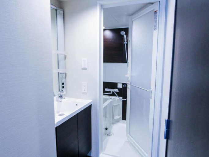 Bathroom 4, HOTEL LiVEMAX YOKOHAMA KANNAI EKIMAE, Yokohama