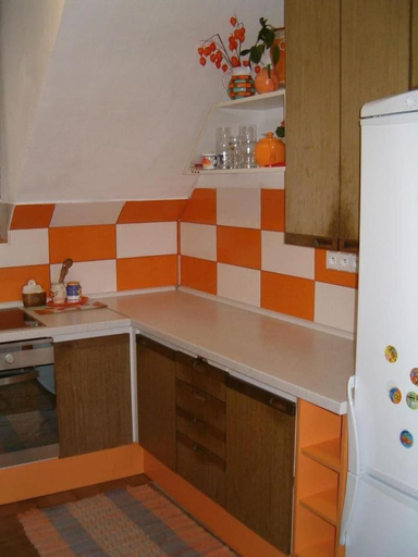 Others 5, Apartma Stastny II, Tábor