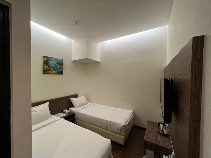Bedroom 9