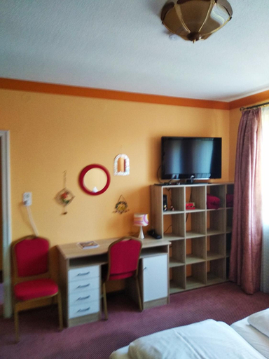 Others 3, Pension Haus Gertrud, Donau-Ries
