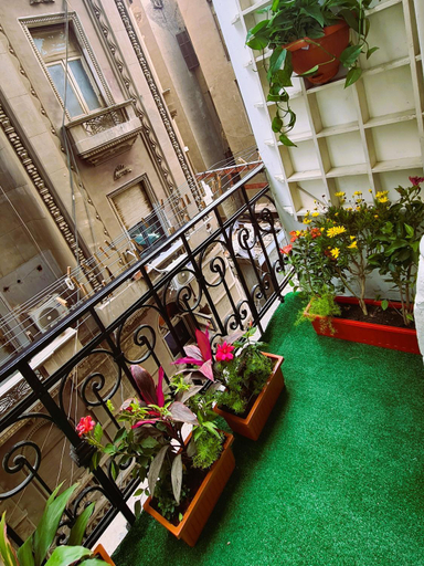 Others 4, The Australian Hostel Cairo, 'Abdin