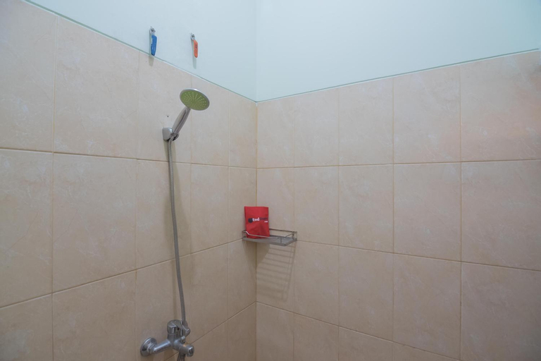 Bathroom 15
