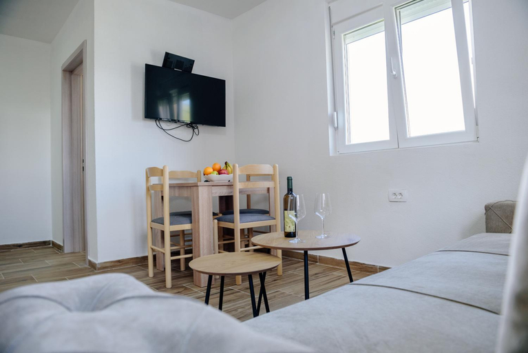 Others 3, Premium Apartments