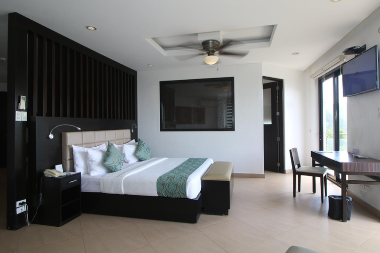 Bedroom 8
