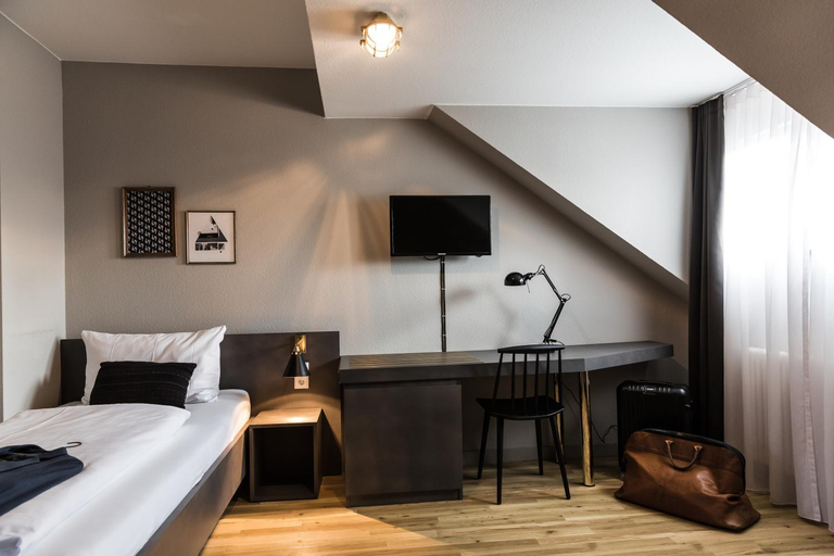 Bedroom 8