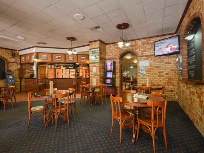 Food & Drinks 3, Albion Hotel, Kalgoorlie/Boulder