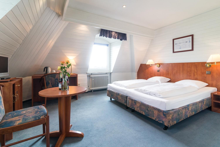 Bedroom 14