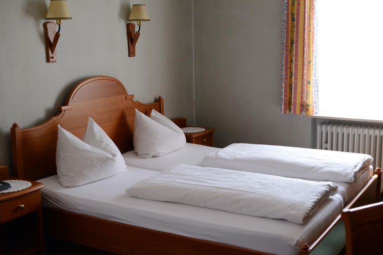 Bedroom 4, Gasthof & Hotel Goldene Krone, Kitzingen