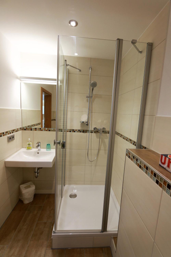 Bathroom 3, Gasthof Sempt, Freising