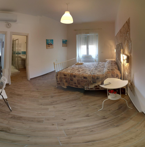 Bedroom 2, civico sei rooms, Salerno