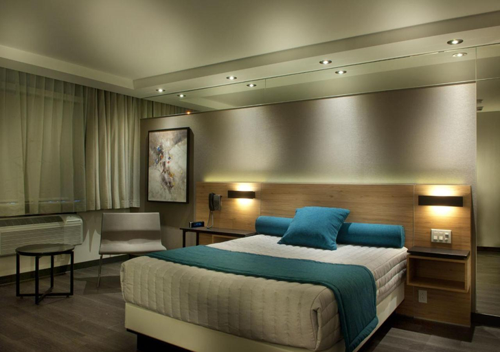 Bedroom 3, Ramada by Wyndham Laval, Laval