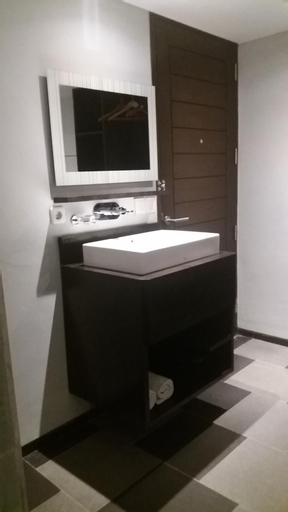 Bathroom 5