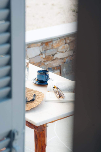 Bathroom 3, Oniropagida, South Aegean