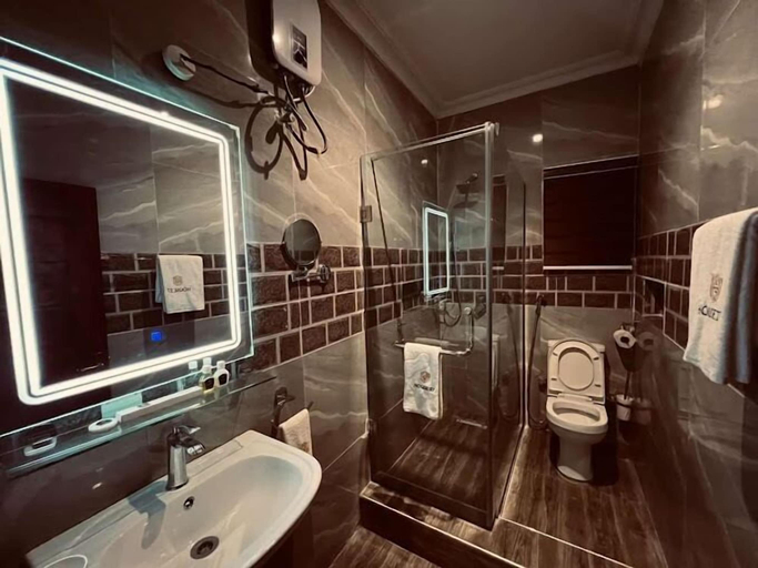 Bathroom 4, House 27, Surulere