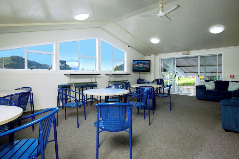 Food & Drinks 4, The Boathouse Lodge, Marlborough