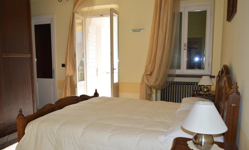 Others 4, Il Borgo, Cuneo