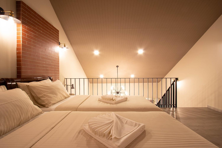 Bedroom 12