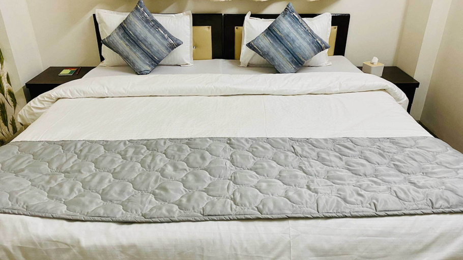 Bedroom 3, Hotel Regency, Indore