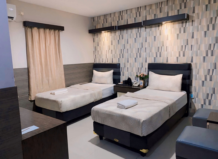 Bedroom 3, Grand Krakatau Hotel Serang, Serang