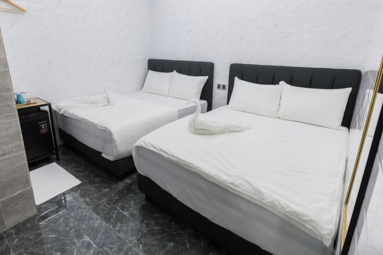 Bedroom 28