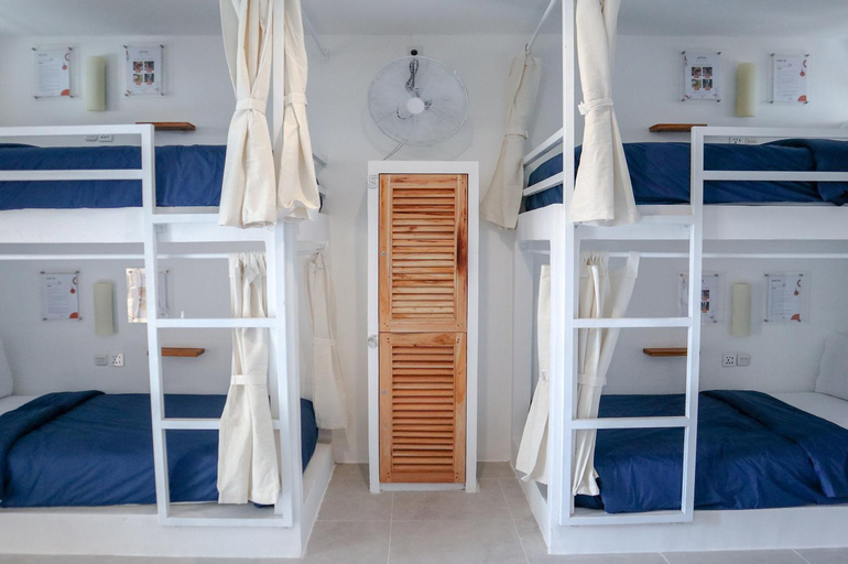 Bedroom 25