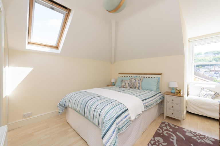 Others 3, BnB-side, Dorset