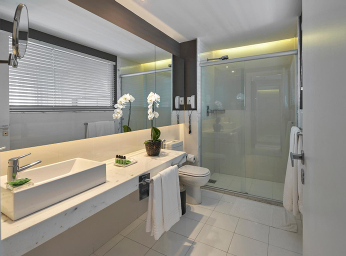 Bathroom 7