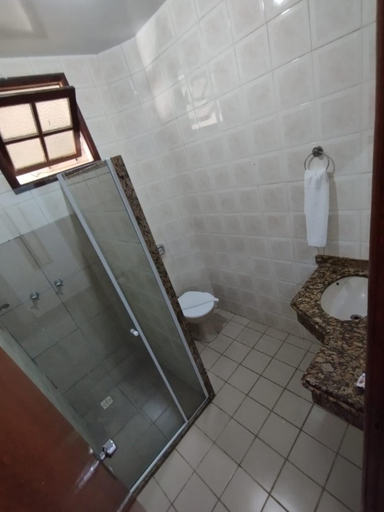 Bathroom 5, Guarapousada, Guarapari