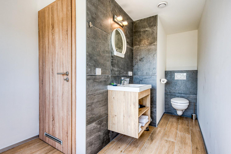 Bathroom 3, HOTEL L'AVENUE, Luxembourg