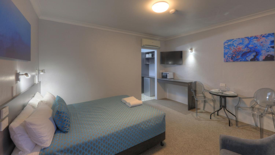 Bedroom 8