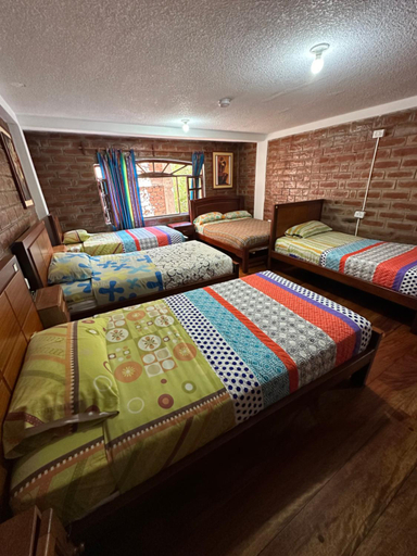 Bedroom 2, Hostal D´Mathias, Baños