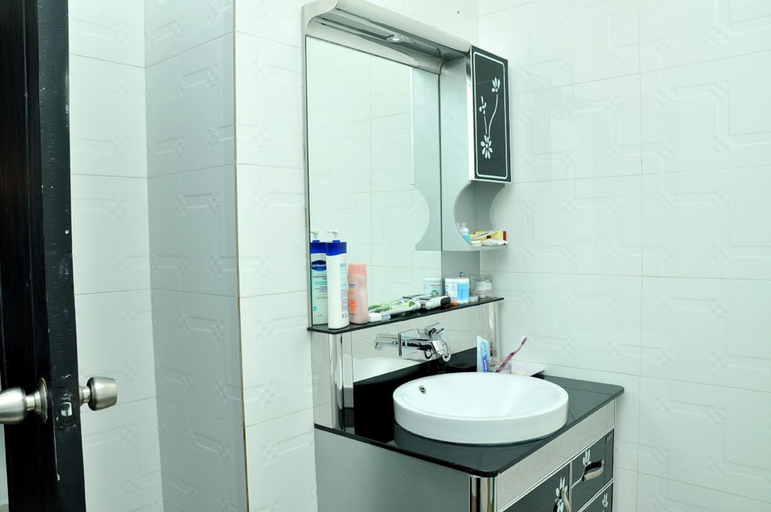 Bathroom 5