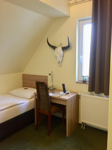 Bedroom 9