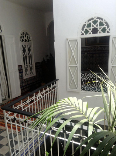 Others 5, Dar Nakhla Naciria, Tanger-Assilah