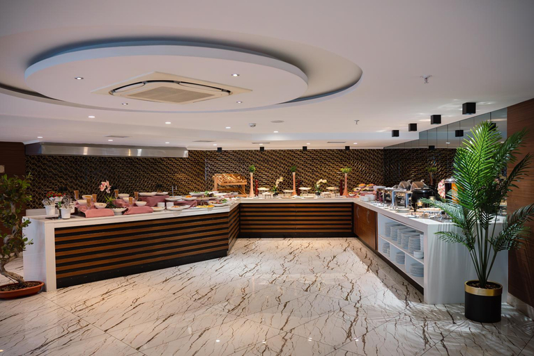 Food & Drinks 5, Grand Vaves Otel, Merkez