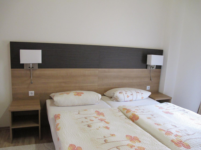 Bedroom 4, Gasthaus Romer, Zollernalbkreis