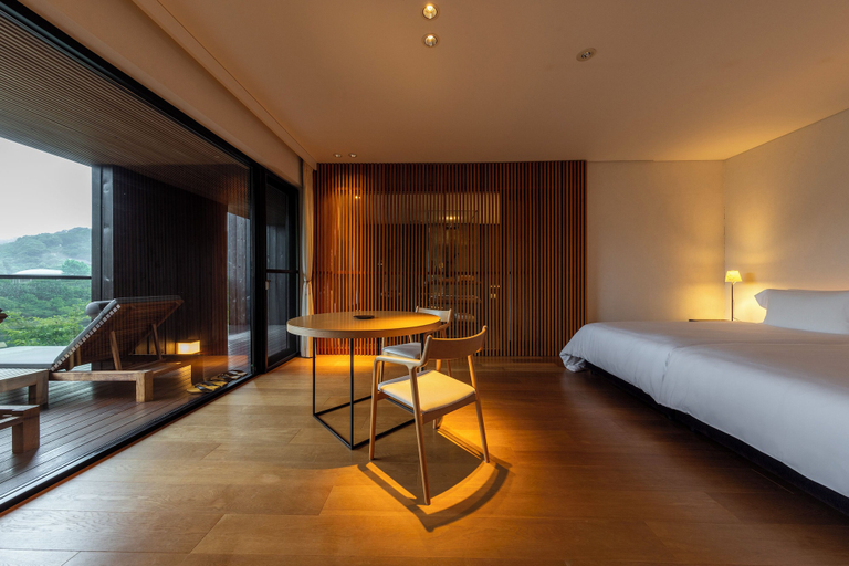 Bedroom 2, JIJIJIN Mastsuyama, Tobe