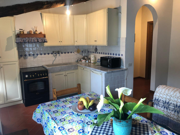 Dining Room 9