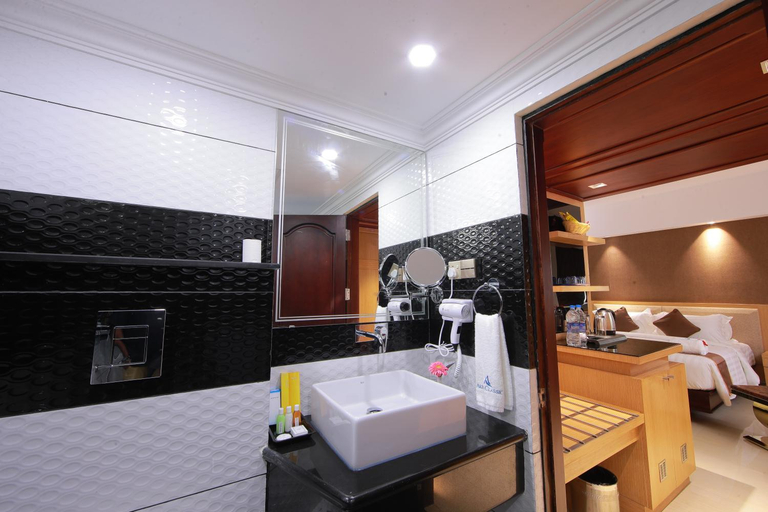 Bathroom, Akhil Classic, Thiruvananthapuram