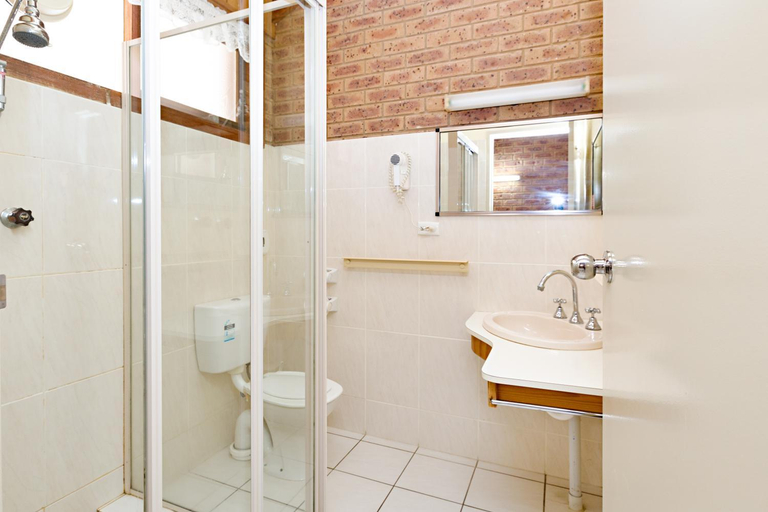 Others 2, Beechworth Carriage Motor Inn, Indigo - Pt A
