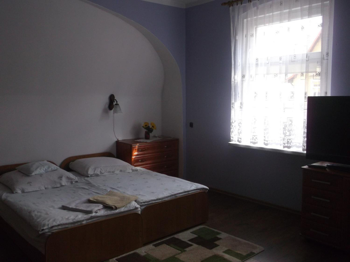 Others 5, Gosciniec Iwona, Nysa