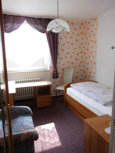 Bedroom 4, Hotel Garni am Heuberg, Werra-Meißner-Kreis