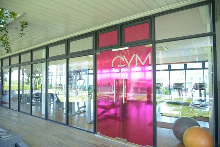 KA609 Sanitised | Wifi | Netflix | Parking | Pool, Sepang