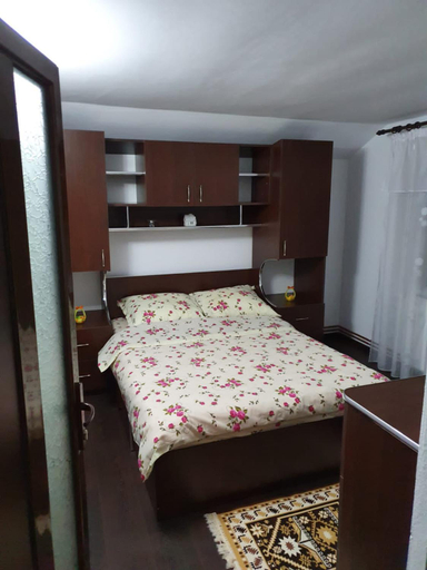 Others 3, Casa din Deal Isverna Mehedinti, Isverna