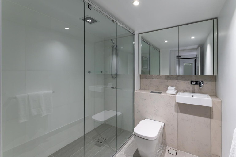 Bathroom 24