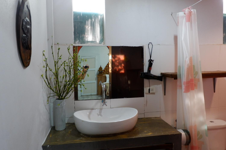Bathroom 7