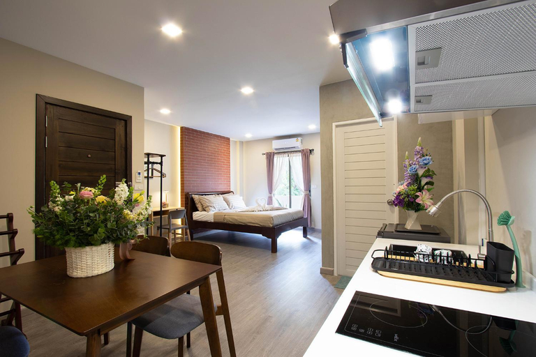 Dining Room 1