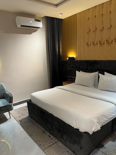 Bedroom 3, 360 apartments and hotels, Oshimili South