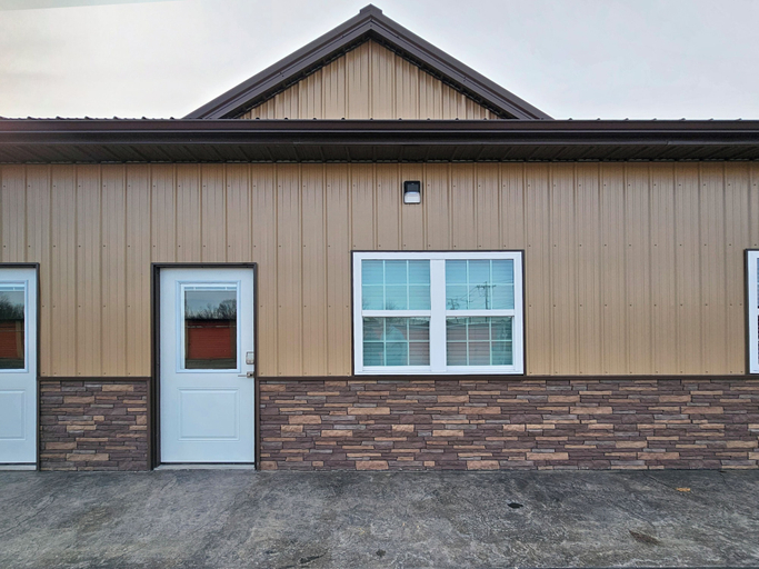 Exterior & Views, Breckenridge Suites, Mercer