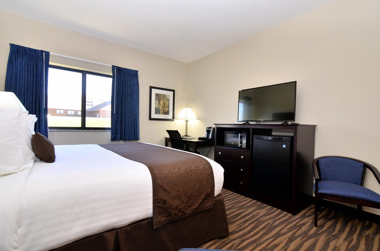 Bedroom 1, Cornerstone Inn & Suites Oelwein, Fayette